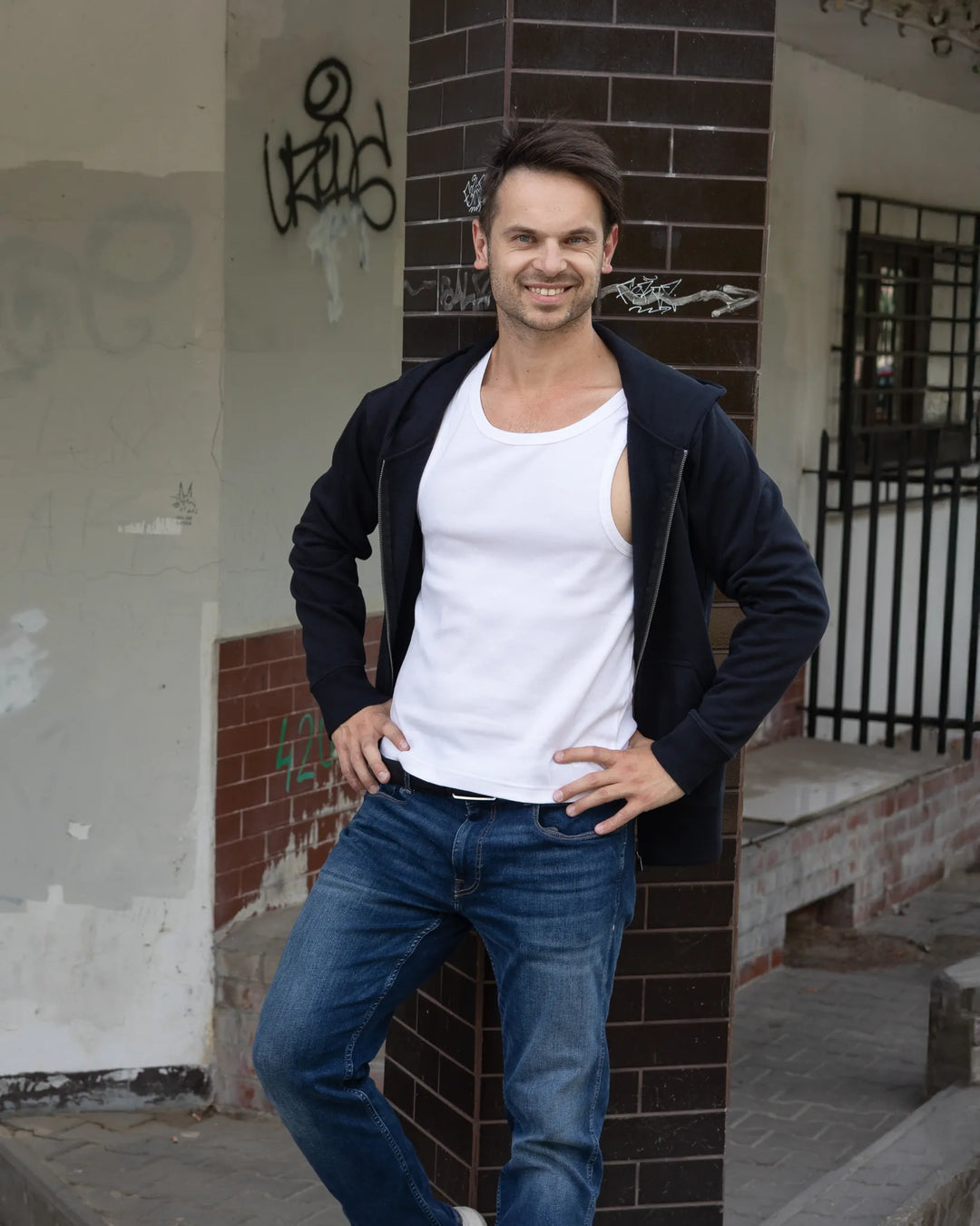 Bluza rozpinana z kapturem