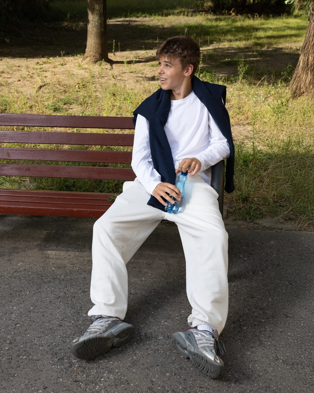 Spodnie dresowe ze ściągaczem u dołu