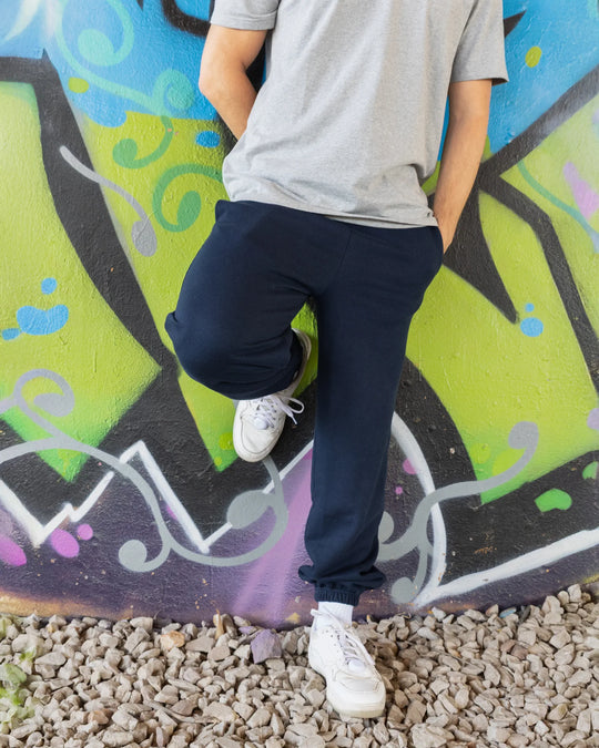 Spodnie dresowe ze ściągaczem u dołu